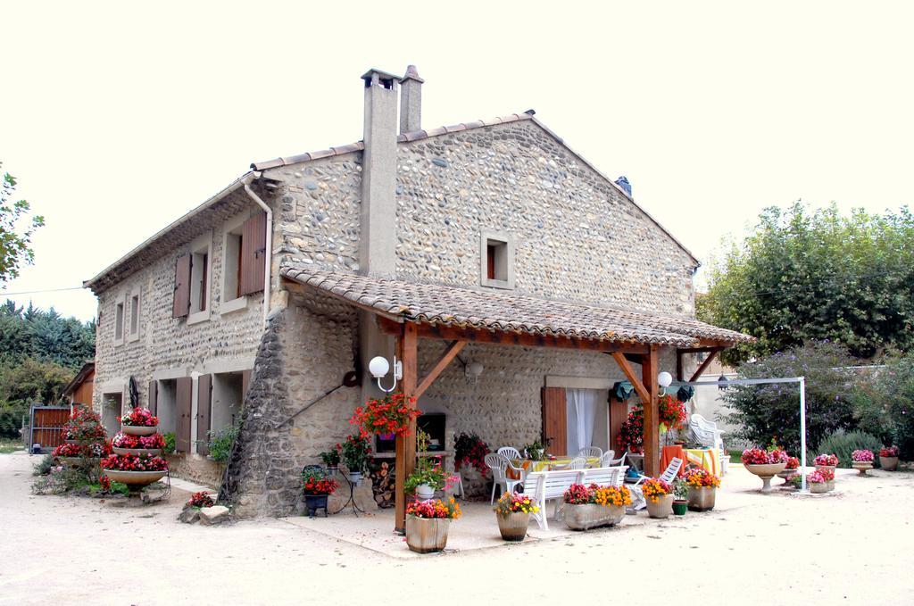 Bed and Breakfast Les Galets D'Evelyne Etoile-sur-Rhone Екстер'єр фото